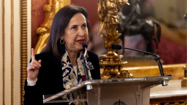 Robles confirma que España «valora» prestar apoyo militar a Chipre en el marco de la UE