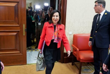 Robles afirma que la restricción en las bases de EEUU «no rompe el vínculo con la OTAN»