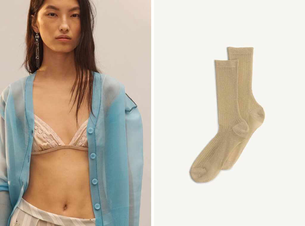 Sujetador con encaje (PVP: 25.95€) // Calcetines dorados (PVP: 7.95€), ambos de Zara