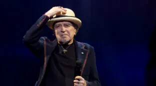 Joaquín Sabina: «Ya no soy tan de izquierdas, precisamente porque tengo ojos, oídos y cabeza»