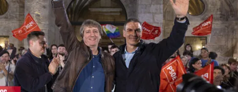 El PSOE reactiva a su electorado gracias a Irán: «Si sube Vox, el PP pierde Castilla y León»