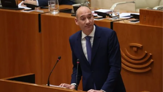 El PP extremeño lamenta que Vox vote igual que el PSOE para no investir a Guardiola