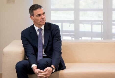 Sánchez reivindica la regularización masiva de inmigrantes en una carta a la ciudadanía