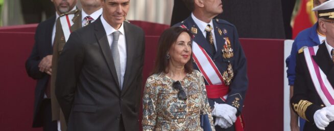 Sánchez quita 1.300 millones a los municipios para pagar un crédito extraordinario de Defensa