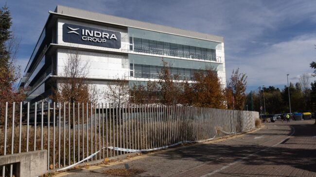 Sánchez podría sacar a Escribano de Indra, pero no apartarle de contratos críticos