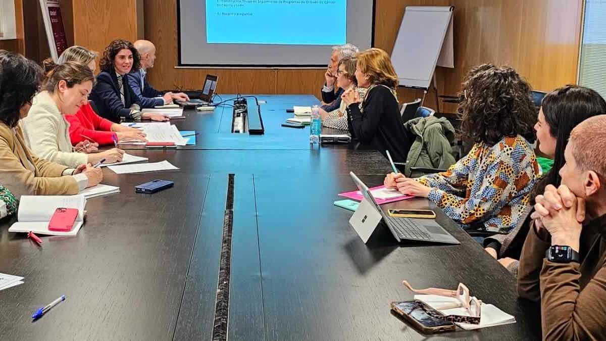 Sanidad refuerza los cribados de cáncer en Castilla y León con un nuevo grupo técnico