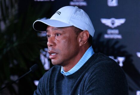 Tiger Woods sufre un nuevo accidente de tráfico con su coche volcado