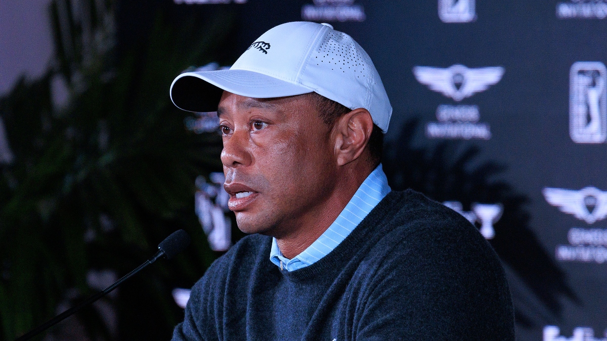 Tiger Woods sufre un nuevo accidente de tráfico con su coche volcado