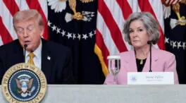 Trump anuncia que su jefa de gabinete, Susie Wiles, padece cáncer de mama