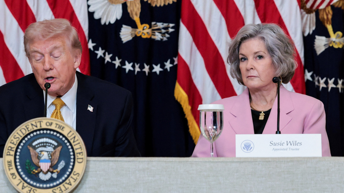 Trump anuncia que su jefa de gabinete, Susie Wiles, padece cáncer de mama