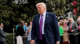 Trump vuelve a cargar contra el Gobierno de Sánchez: «Lo están haciendo realmente mal»