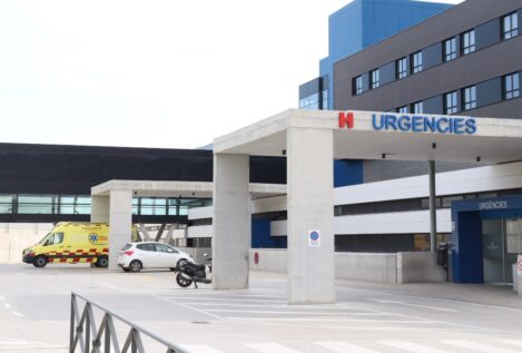 Dos bebés rescatados de una patera ingresan deshidratadas en un hospital de Ibiza