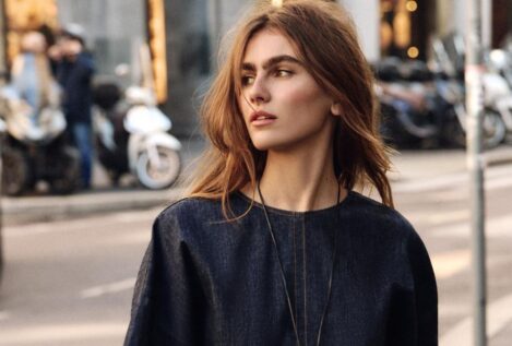 Acaban de llegar a Zara los vestidos cortos perfectos para llevar con botas altas esta primavera y que no pueden faltar en tu maleta de Semana Santa