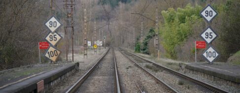 ADIF detecta una fisura crítica en la línea de Valencia en plena investigación de Adamuz