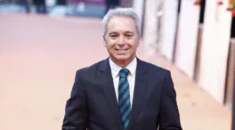 El plan perfecto de Vicente Vallés en Madrid: «Lo que más me divierte es comprar libros; me puedo pasar horas curioseando los estantes»