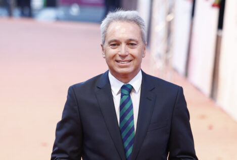 El plan perfecto de Vicente Vallés en Madrid: «Lo que más me divierte es comprar libros; me puedo pasar horas curioseando los estantes»