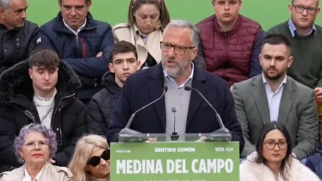 Pollán señala que «el punto verde» de Vox es el que da seguridad, y no los «puntos violetas»