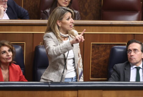 Díaz acusa a la portavoz del PP de «ignorancia supina» al «burlarse» de los militares