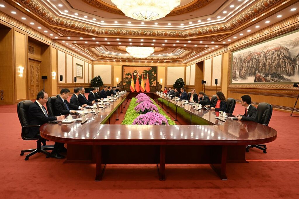 La delegación española en China durante el viaje de Sánchez / La Moncloa