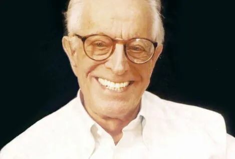 Albert Ellis, psicólogo: «La felicidad consiste en aceptar la vida con sus imperfecciones y aprender a manejar nuestros pensamientos irracionales»