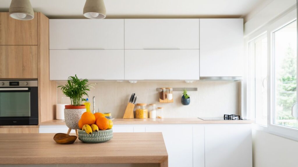 Cocina ordenada y relajante 