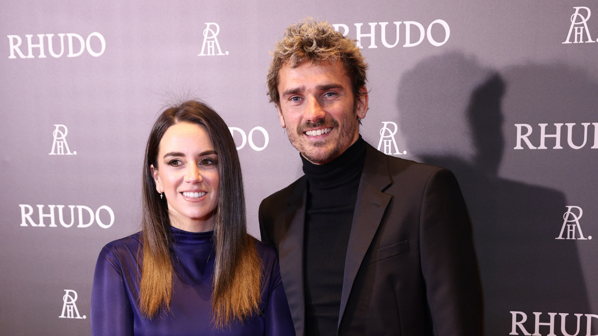 Antoine Griezmann y su mujer, Erika, cambian de vida: su salida del Atlético de Madrid les obliga a abandonar su lujosa casa en La Finca