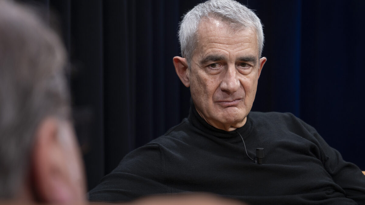 VÍDEO | Benito Arruñada «Cuando sale algún político brillante la ciudadanía tiende a machacarlo» | CONTRAPUNTOS