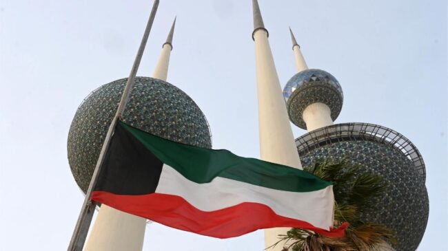 Kuwait denuncia un ataque contra una planta desalinizadora y una central eléctrica