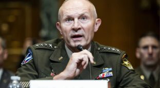 Destituido el jefe del Estado Mayor de EEUU en plena guerra de Irán