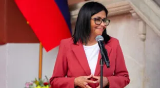 El Gobierno invita a Delcy Rodríguez a la Cumbre Iberoamericana de Madrid