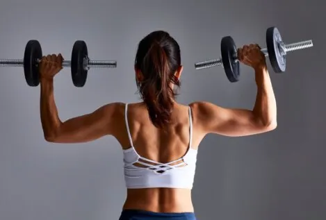 Los entrenadores españoles coinciden: a partir de los 50 no necesitas ejercicios difíciles, pero sí entrenar fuerza dos o tres veces por semana
