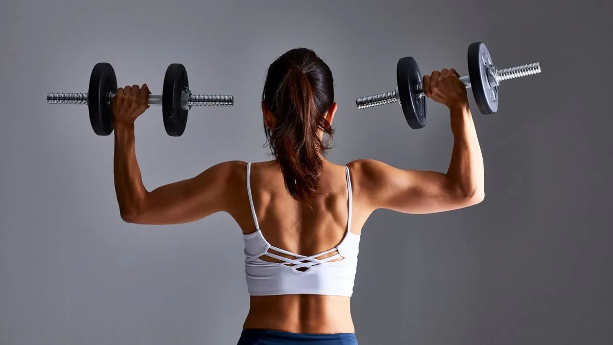 Los entrenadores españoles coinciden: a partir de los 50 no necesitas ejercicios difíciles, pero sí entrenar fuerza dos o tres veces por semana