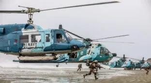 Irán afirma que el estrecho de Ormuz jamás volverá a ser un paso de libre navegación