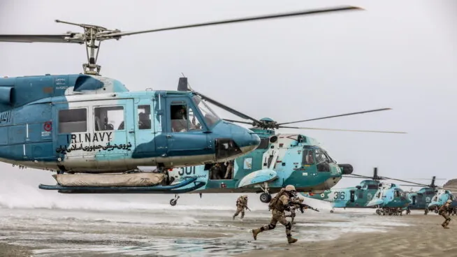 Irán afirma que el estrecho de Ormuz jamás volverá a ser un paso de libre navegación