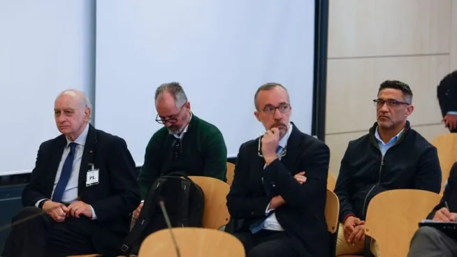 El tribunal del 'caso Kitchen' no anula el juicio y señala que «ya tocaba» celebrarlo