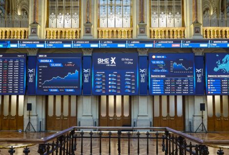 El Ibex 35 sube el 3,94% y recupera niveles previos al conflicto, tras la tregua con Irán