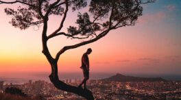 Jean Jacques Rousseau, filósofo, ya lo advirtió en el año 1762: «La base de la felicidad es que tus capacidades sean iguales a tus deseos»