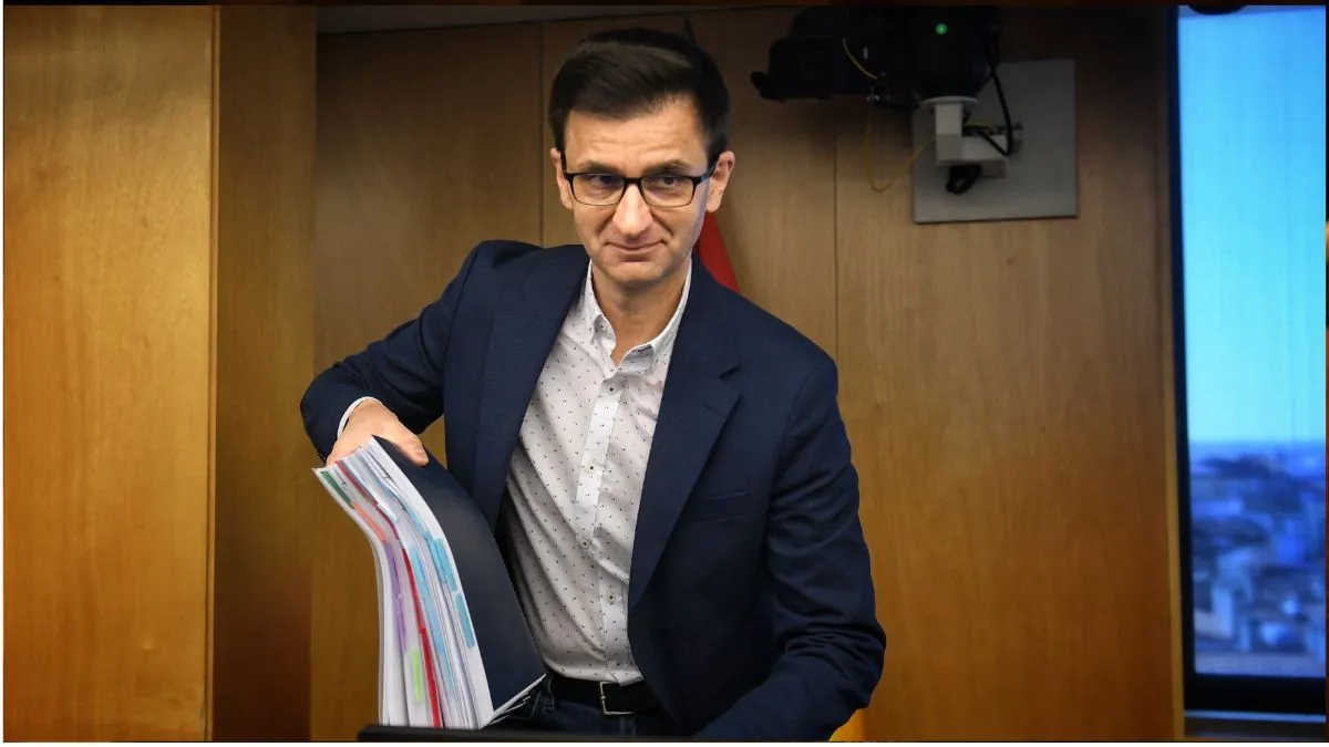 Malestar en RTVE por la reconversión de sus centros territoriales en plena vorágine electoral