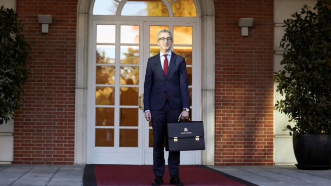 Cada español paga una media de 21.000 euros al año en cotizaciones e impuestos a Hacienda