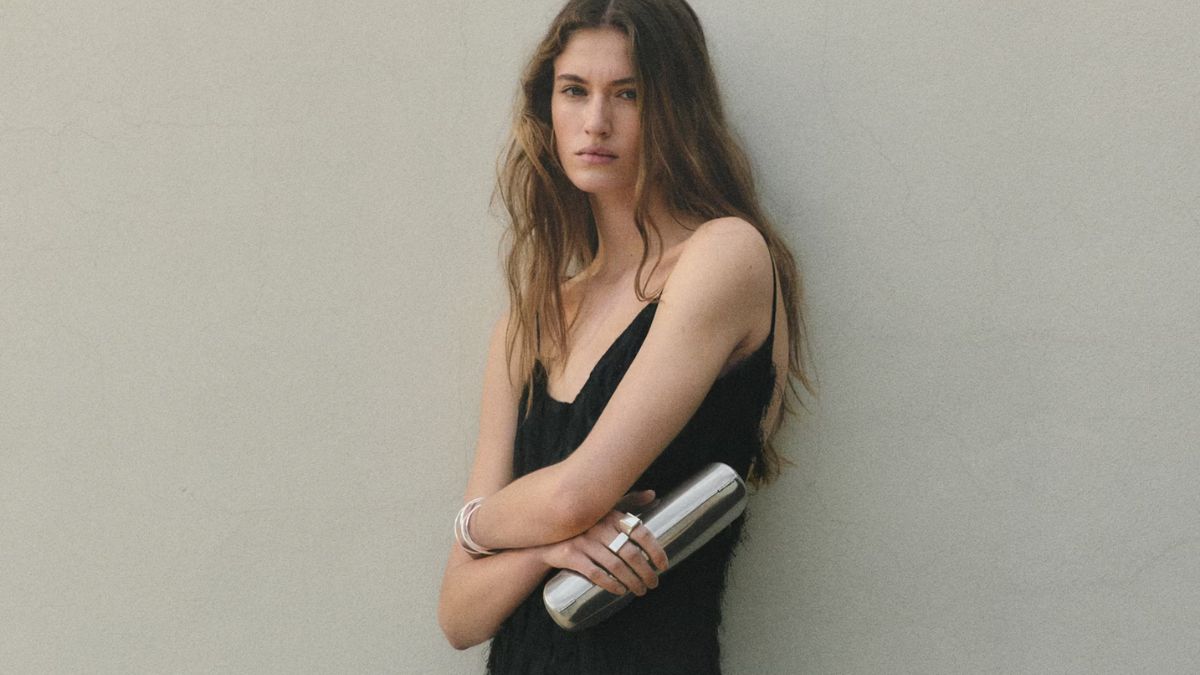 Llegan a Zara y Mango los cinco nuevos vestidos de invitada de boda elegantes y que son tendencia en primavera-verano 2026