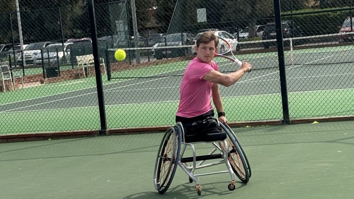 Niels Vink, número 1 en tenis en silla de ruedas: «Busca una pista, una raqueta y juega»