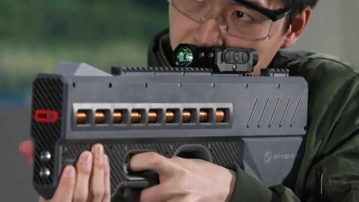 China prueba un rifle electromagnético sin pólvora que lanza 3.000 proyectiles por minuto