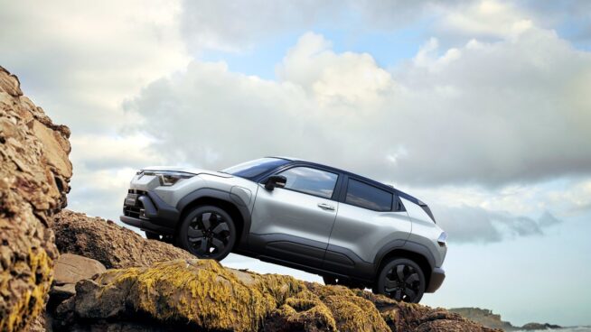 Suzuki electrifica el Vitara con elegancia pero sin perder su reconocido espíritu campero