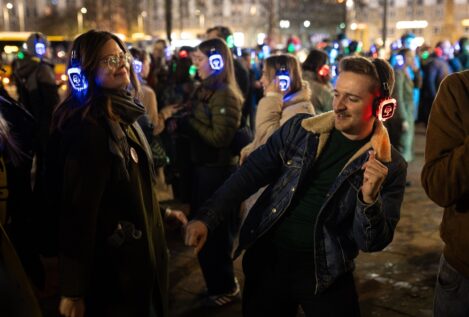 Las restricciones al ruido disparan el fenómeno de las discotecas silenciosas