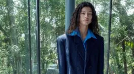 Se acabó la espera: llegan a Zara, Mango y Primark las faldas 'midi' ideales para salidas de fin de semana esta primavera