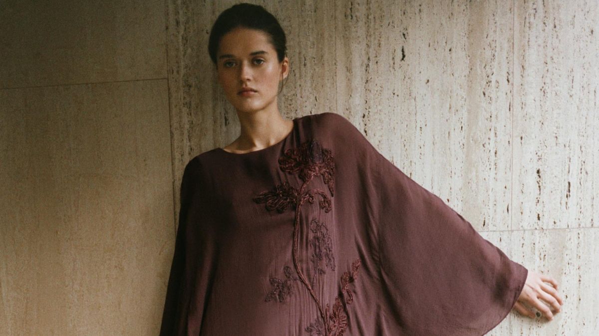 Zara, Mango y otras tres marcas españolas tienen los siete vestidos de invitada de boda con los que acertarás esta primavera 2026