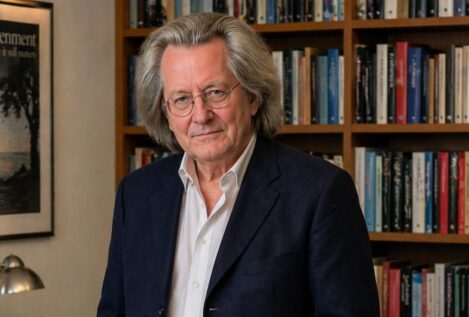 A. C. Grayling (77), filósofo y escritor, sobre alcanzar la felicidad: «Vivir bien implica aprender a pensar con claridad sobre lo que realmente importa»