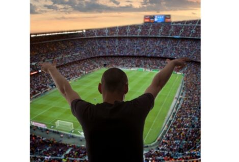 Territorio y comunidad, así construyen marca los clubes de LaLiga Hypermotion