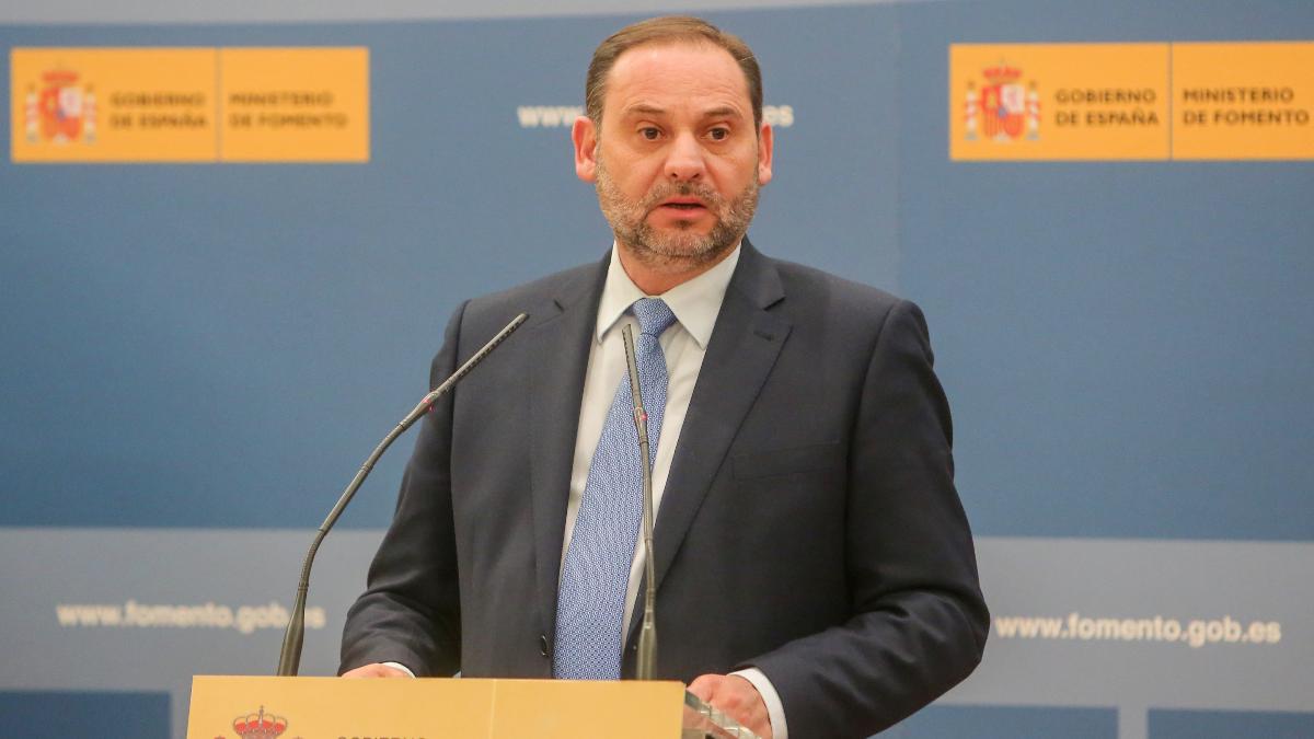 El Gobierno oculta el registro de visitas de Ábalos en su ministerio por protección de datos