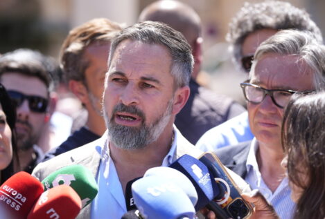 Abascal, sobre la regularización masiva: «Va a producir un efecto llamada, drama y muerte»
